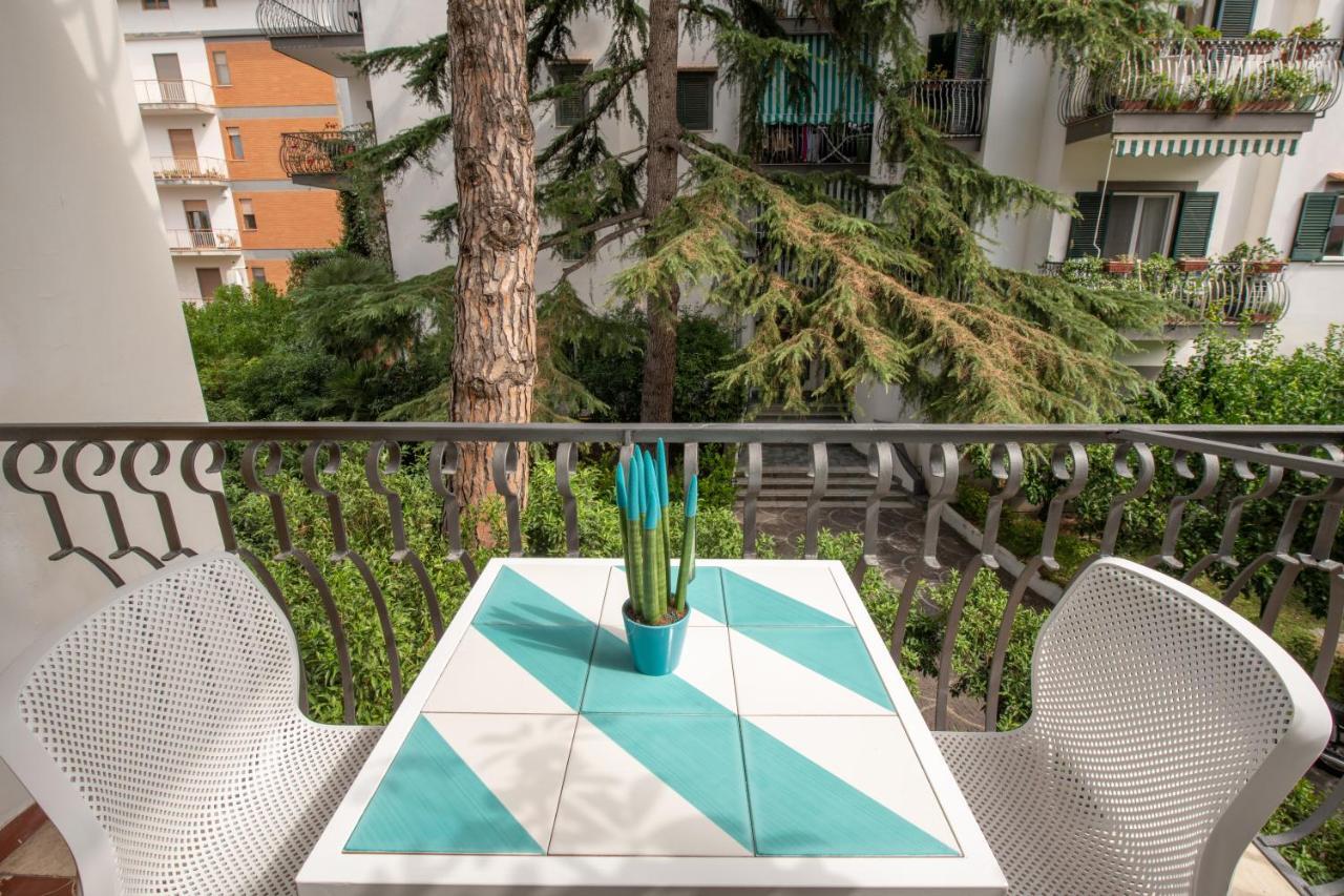 Gea Suite B&B Соренто Екстериор снимка