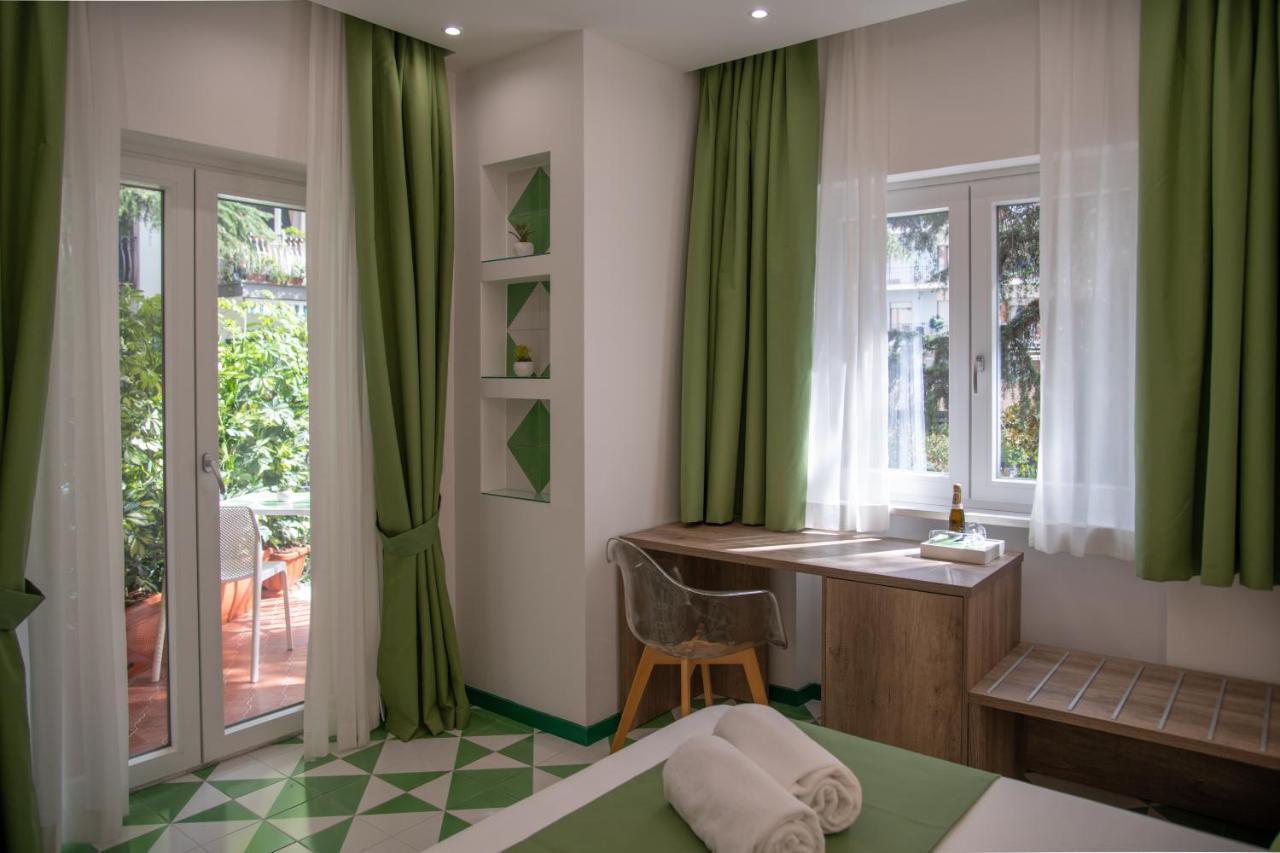 Gea Suite B&B Соренто Екстериор снимка